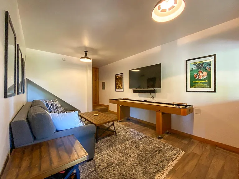 312 Park Ln — Photo 17