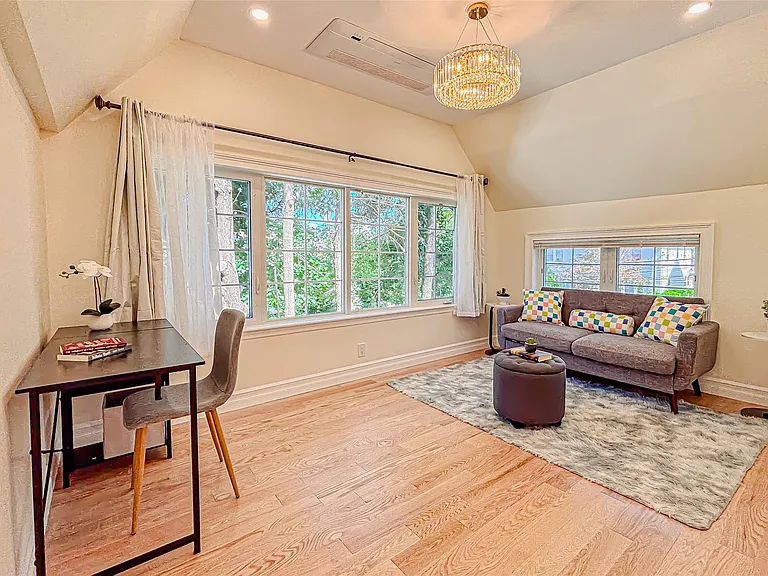 9 Watkins Pl — Photo 12