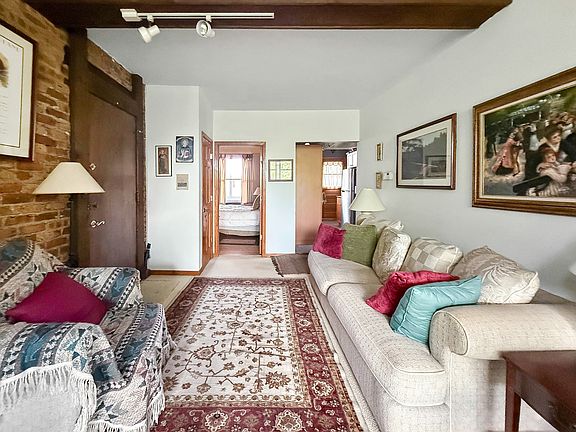 4th image of 5869 N Glenwood Ave #3