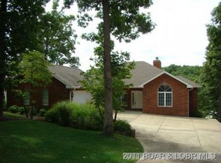 393 Forestridge Ln, Sunrise Beach, MO 65079