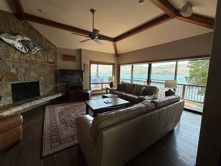73 Bella Ln — Photo 4