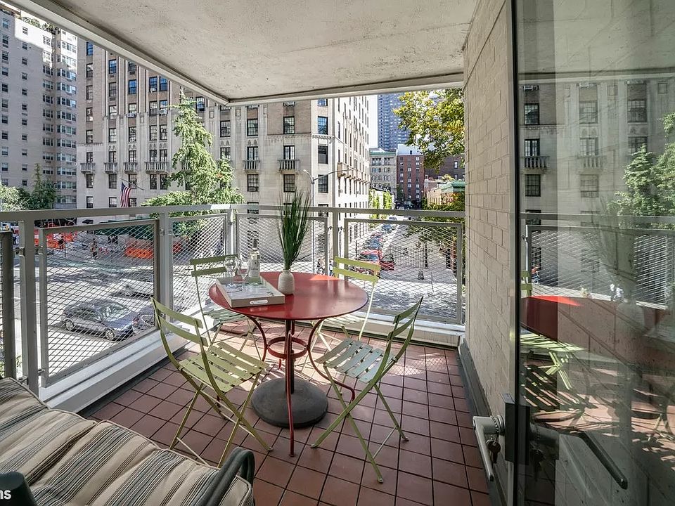1st image of 2 5th Ave APT 3C