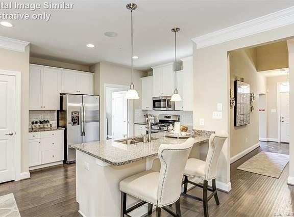 2nd image of 1012D Beacon Dr #1012D