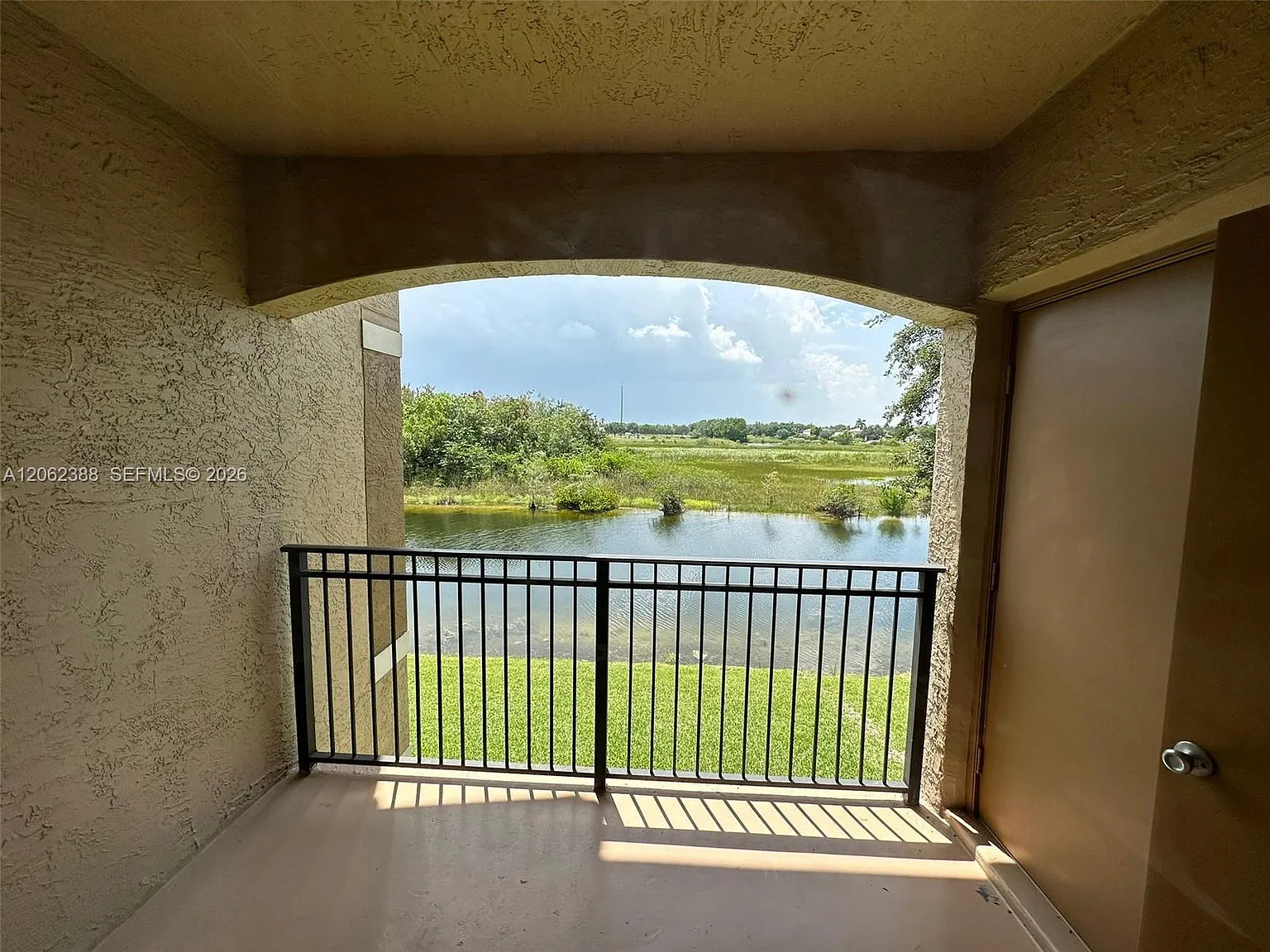 Marquesa Condo — Photo 2