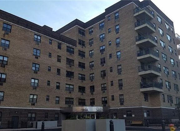 2nd image of 505 Central Park Ave #418