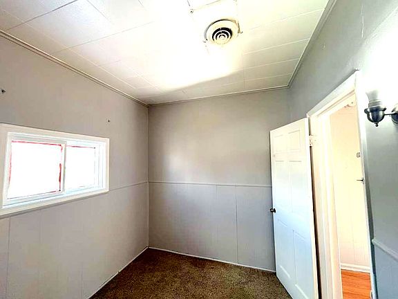 4th image of 91 Haven St #2