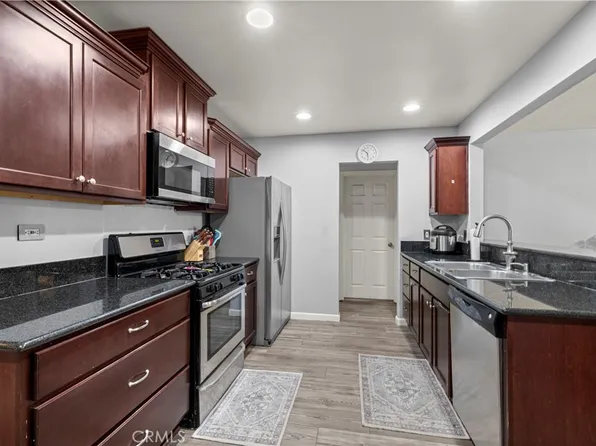 13709 4th St, Yucaipa, CA 92399