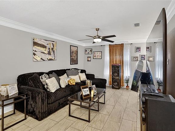 2nd image of 1073 9th St