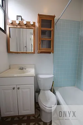 Rented by Onyx | media 9