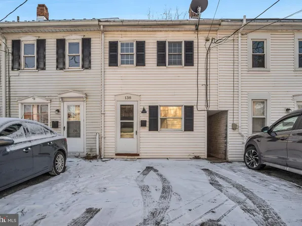 138 W Church Ave, Carlisle, PA 17013