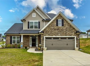 2556 Mossy Meadow Trl, Kernersville, NC 27284