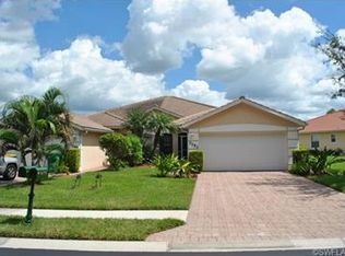 7751 Berkshire Pines Dr, Naples, FL 34104
