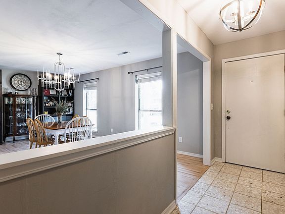 4th image of 1717 E Overcrest St
