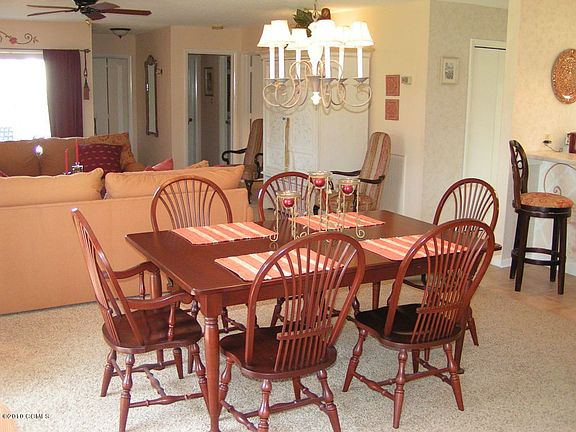 5th image of 110 BAY Court