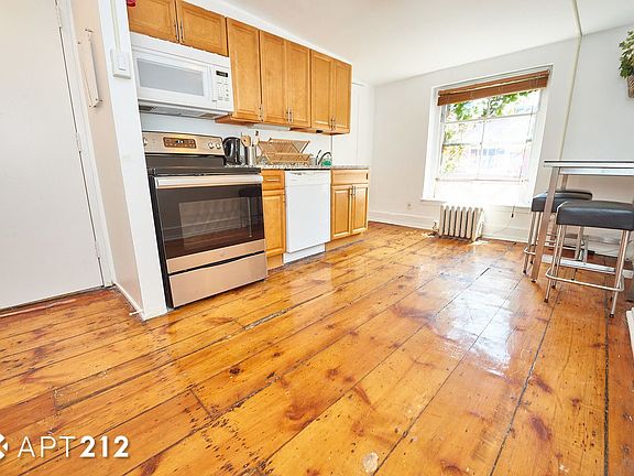 5th image of 126 E 10th St #4