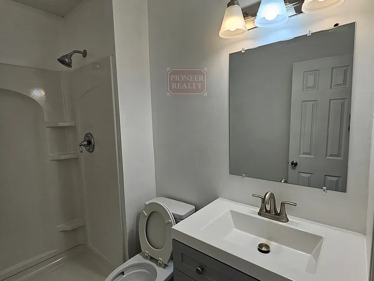1827 Ivystone Dr — Photo 25