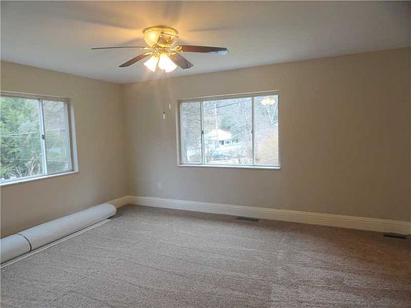 5th image of 110 W Pennview Ave