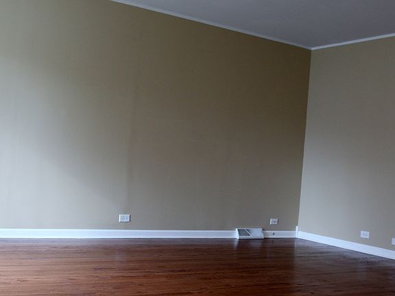5th image of 5504 W 90th St