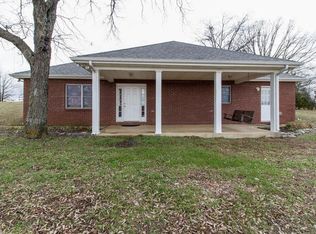 1043 Gallion Rd, Cumberland Furnace, TN 37051