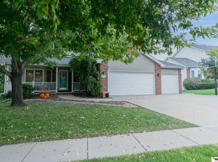 3330 Cactus Ct, Lincoln, NE 68516
