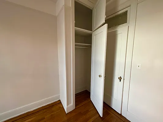 Rented by AM Residential | media 12