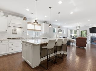 25 Weeping Willow Dr, Bluffton, SC 29910