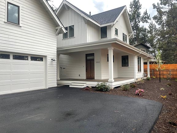 3rd image of 61661 Woodriver Dr