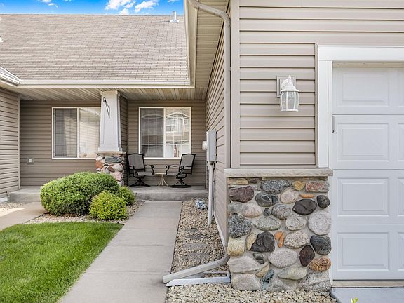 2nd image of 10450 64th Way NE