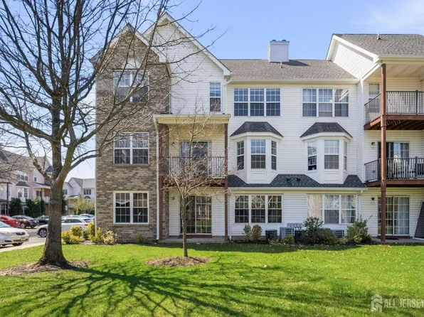 717 Stony Brook Way, North Brunswick, NJ 08902