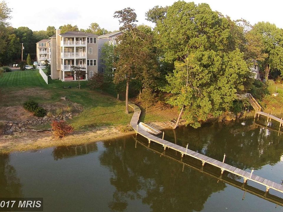 Stunning Waterfront Views