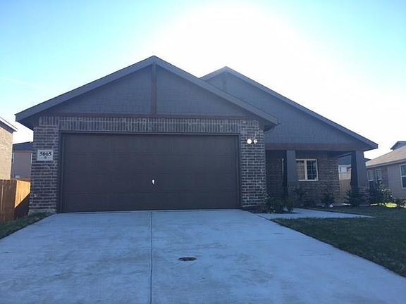 2nd image of 5065 Royal Springs Dr