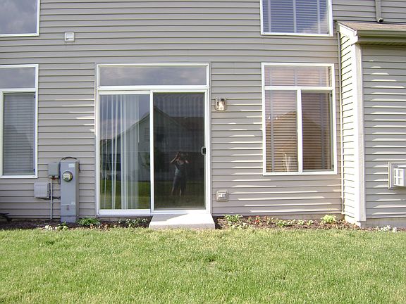 2nd image of 1725 Fieldstone Dr S
