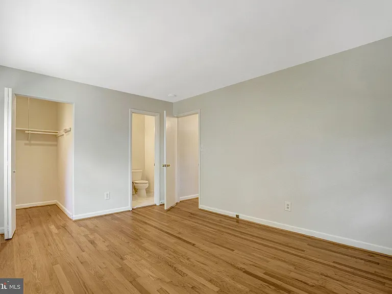 8236 Governors Ct — Photo 16