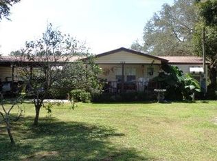 223 Lake Shore Rd, Interlachen, FL 32148