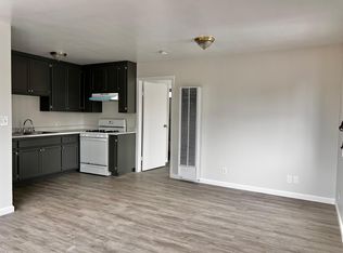 6835 Gentry Ave APT B, North Hollywood, CA 91605