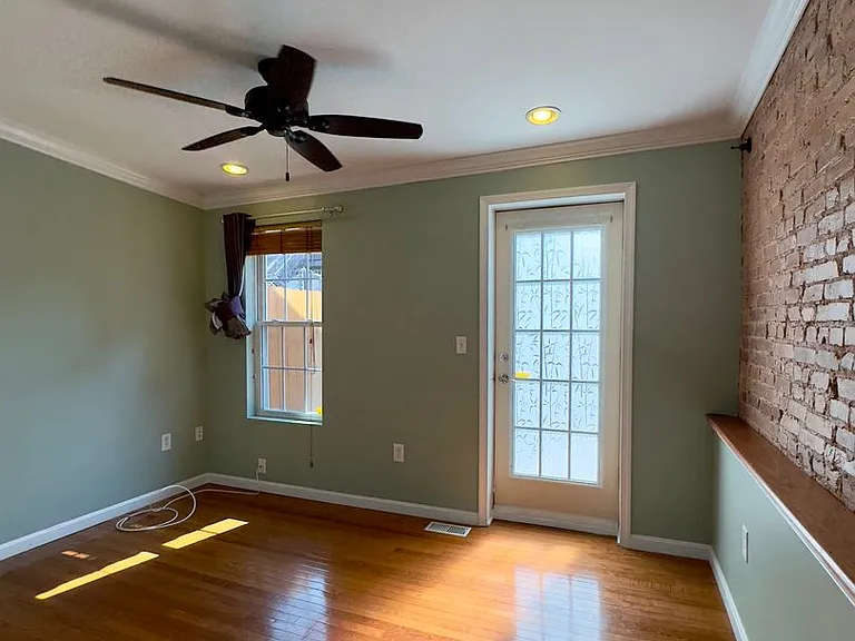 415 S Bouldin St — Photo 14