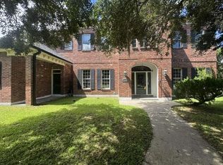 1 Rosedown Ct, New Orleans, LA 70131