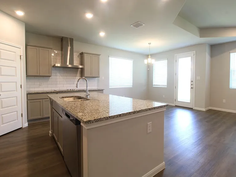 3713 Tripps Pl — Photo 29