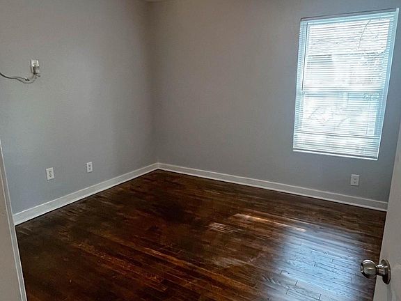 5th image of 2112 Menefee Ave