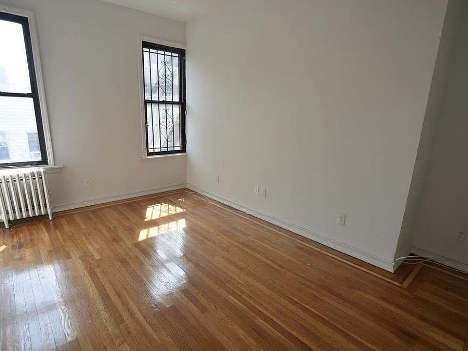 2nd image of 25-52 38th St #4DF