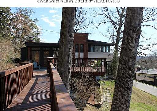 4th image of 117 Sheridan Cir