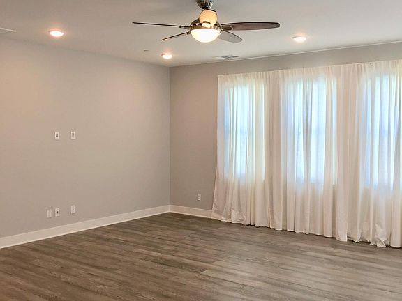 2nd image of 6186 Artisan Way
