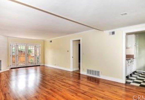 3rd image of 1741 Tustin Ave APT 15D