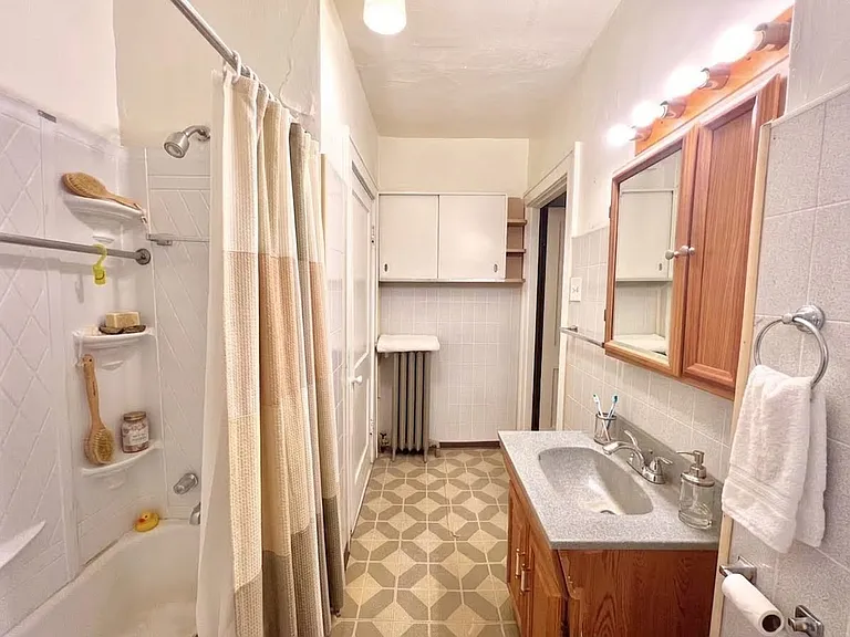 5362 N Kingshighway Blvd #A — Photo 10