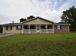 2844 Christmasville Rd, Jackson, TN 38305