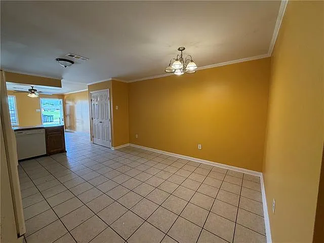 511 E Genie St — Photo 6