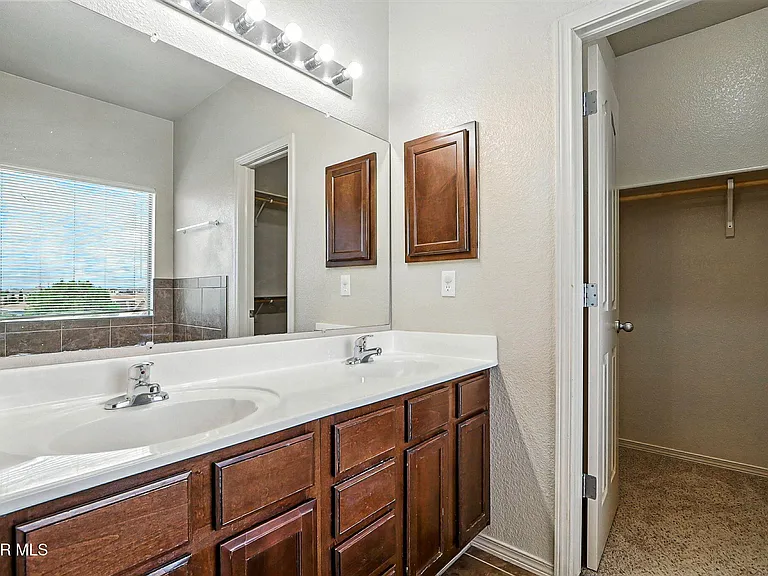 4746 Joseph Rodriguez Dr — Photo 30