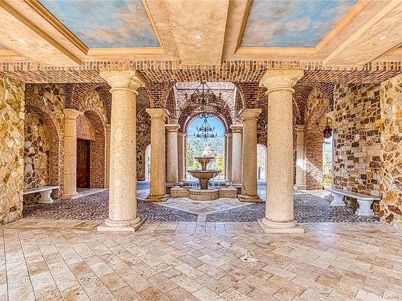 4th image of 15369 Apennine Way