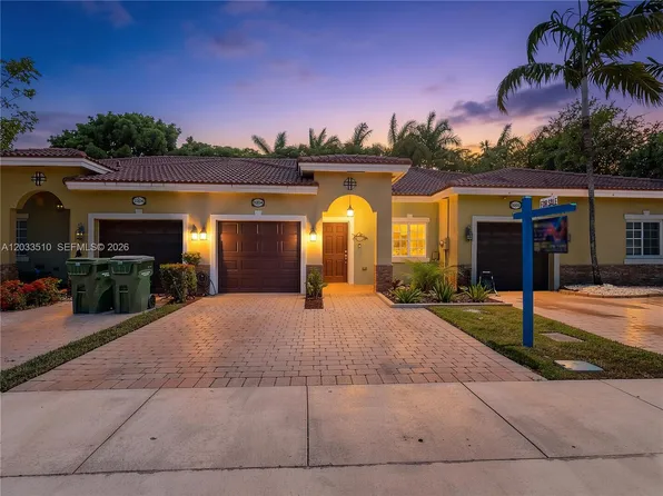 3204 NE 11th Dr, Homestead, FL 33033