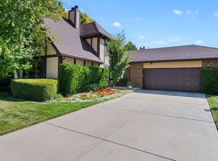 1478 E Meadowmoor Rd, Holladay, UT 84117